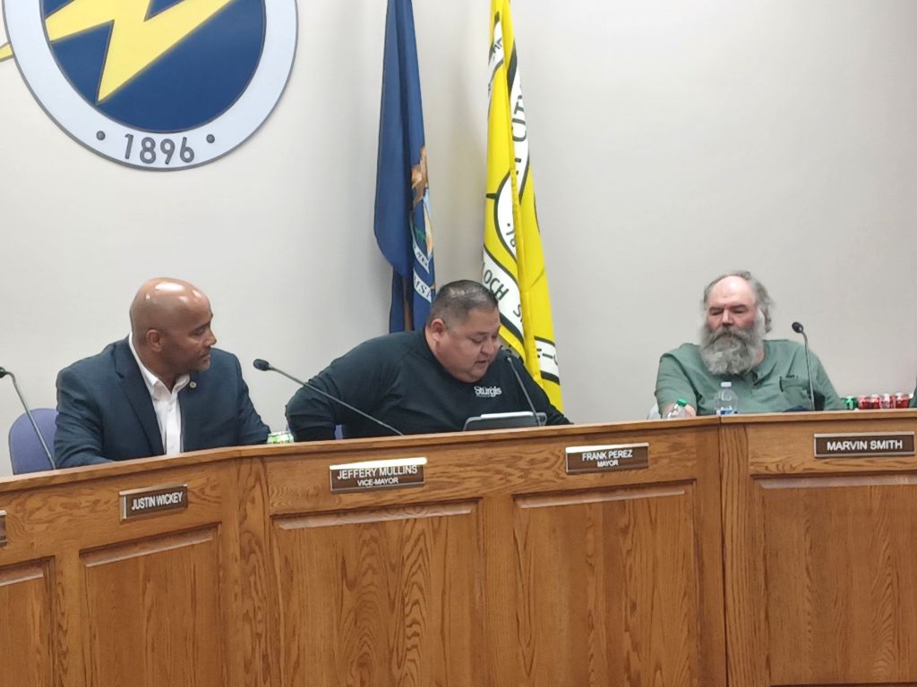 Perez Responds During Commission Meeting